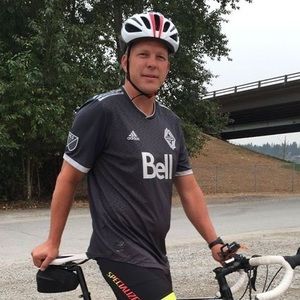 Meet your Posher, Ray